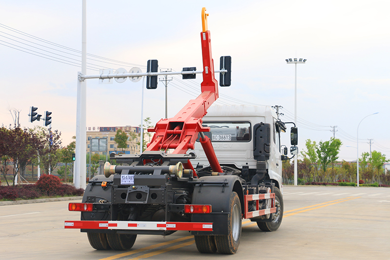 國(guó)六東風(fēng)天錦15噸套臂垃圾車