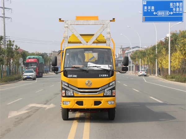 東風(fēng)D6防撞緩沖車